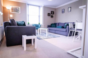 Lord Street Modern Apartment with parking by Rework Accommodation